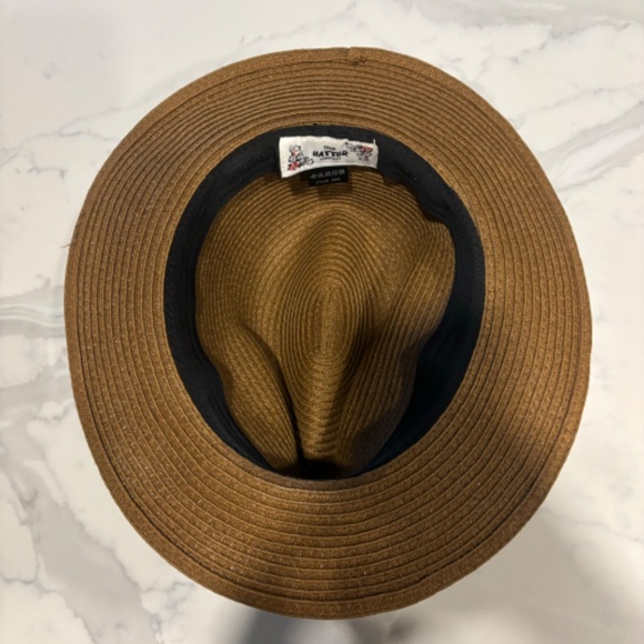 The Hatter Company Straw Looking Hat - Picture 4 of 6